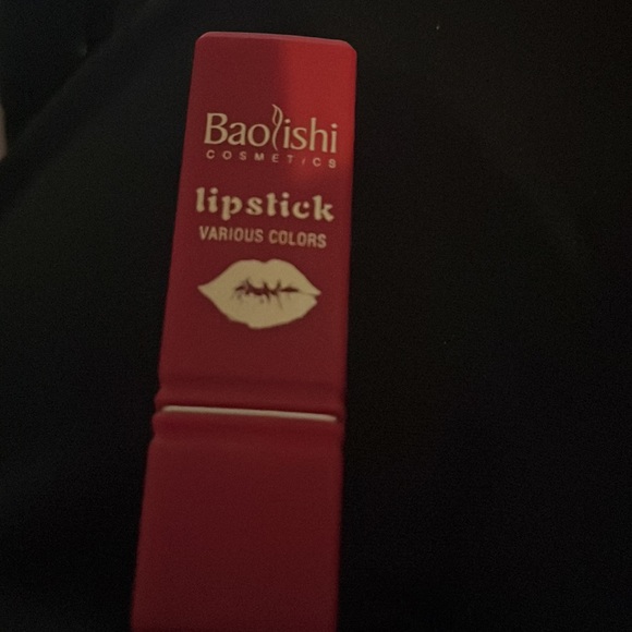 Lip sticks number 5 - Picture 2 of 5
